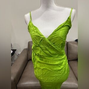 Zara Vibrant Lime Midi Dress Size XS Viral Trendy  Fun Flirty Date Party Vibrant